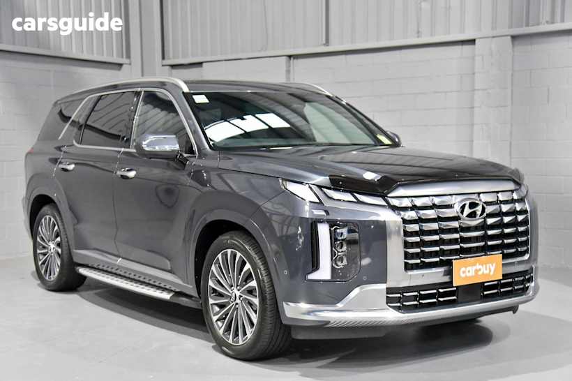 Grey 2024 Hyundai Palisade SUV CALLIGRAPHY 4X4