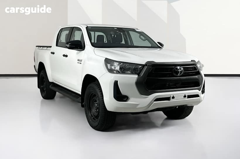 White 2022 Toyota Hilux Double Cab Pick Up Sr Hi-Rider (4X2)