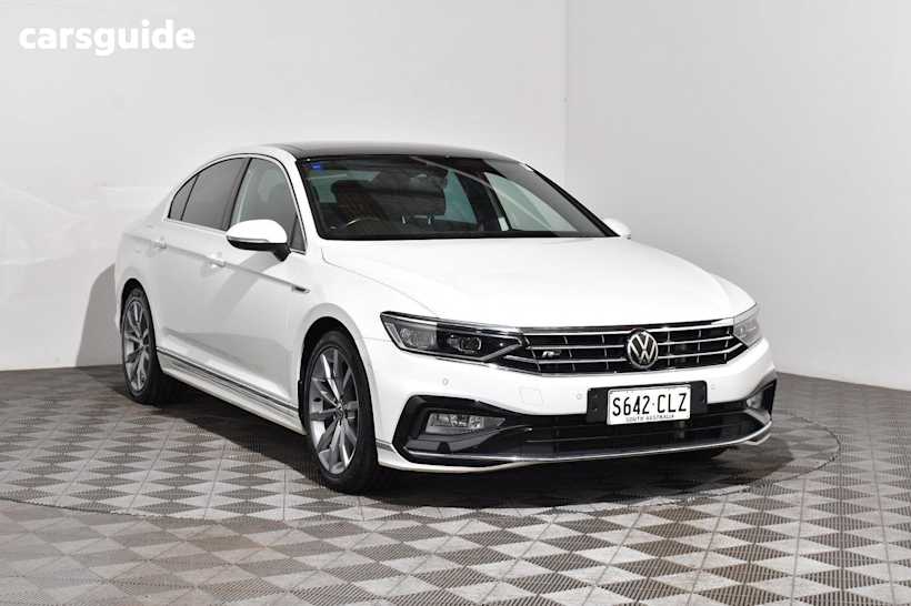 White 2021 Volkswagen Passat Sedan 162TSI ELEGANCE F
