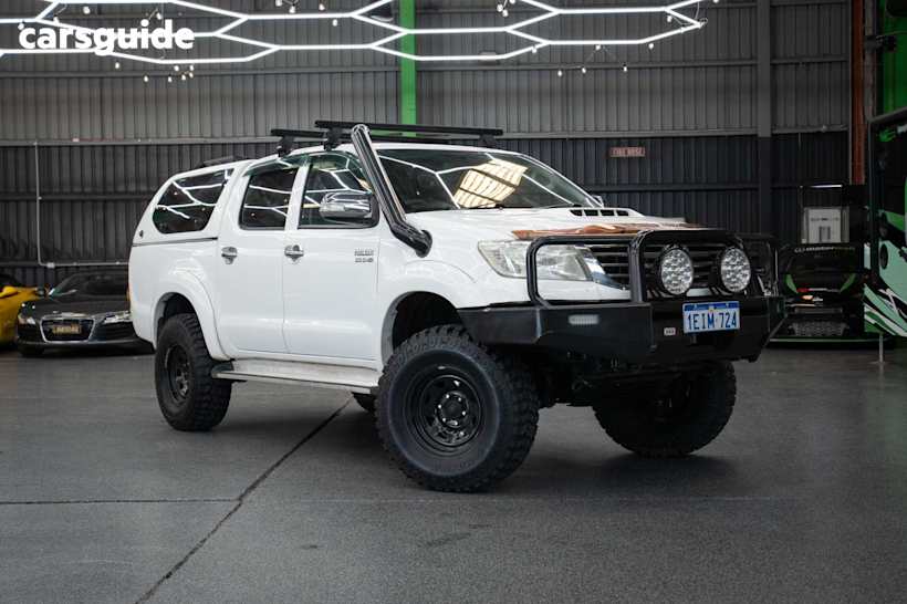 White 2013 Toyota Hilux Ute Tray SR5 4X4