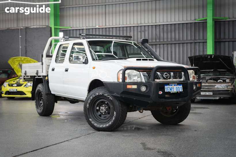 White 2013 Nissan Navara Ute Tray ST-R 4X4
