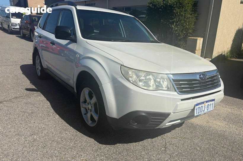 White 2008 Subaru Forester SUV XS