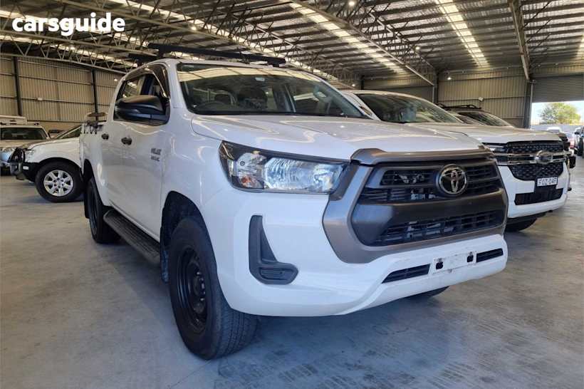 White 2020 Toyota Hilux Ute Tray SR 4X4
