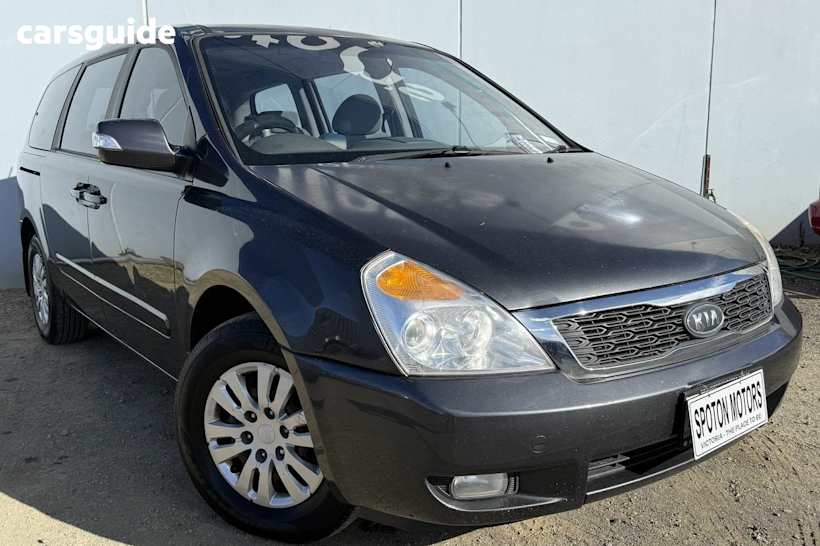 Black 2012 Kia Grand Carnival SUV S F