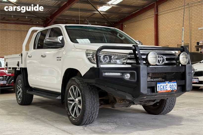 White 2017 Toyota Hilux Dual Cab Utility Sr5 (4X4)