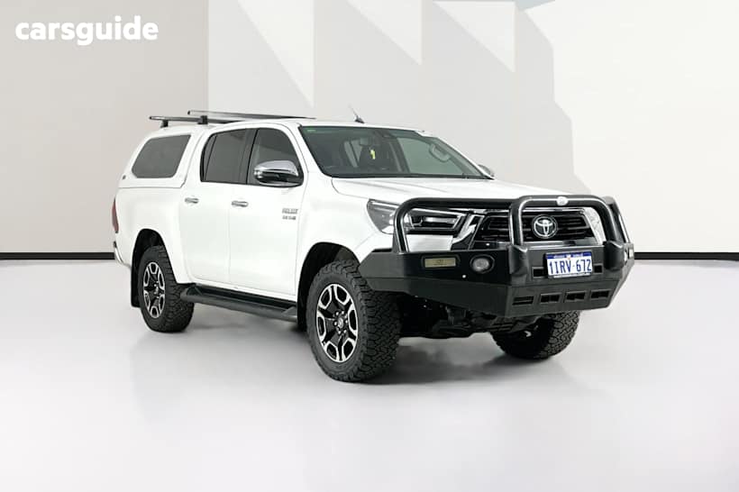 White 2021 Toyota Hilux Double Cab Pick Up Sr5 (4X4)