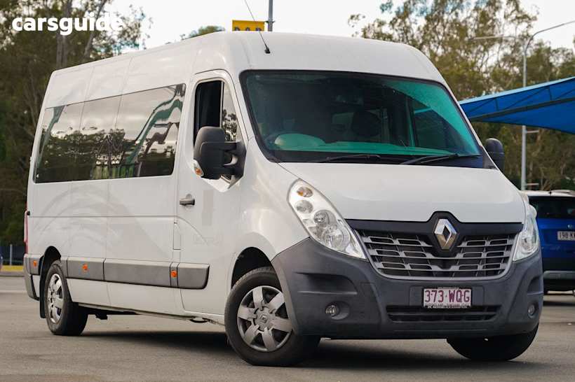 White 2015 Renault Trafic SUV MASTER WHEEL CHAIR
