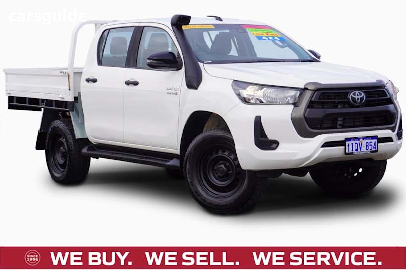 White 2020 Toyota Hilux Ute Tray SR 4X4