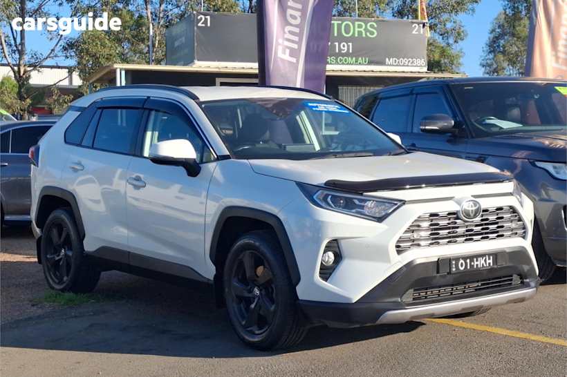 White 2020 Toyota RAV4 SUV GXL