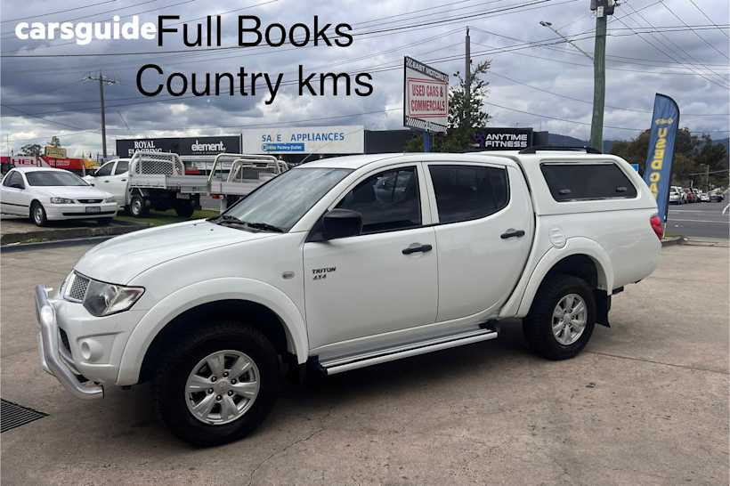 White 2011 Mitsubishi Triton Ute Tray GL-R 4X4