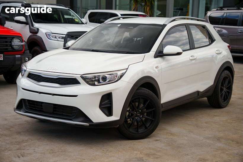 White 2022 Kia Stonic Wagon S