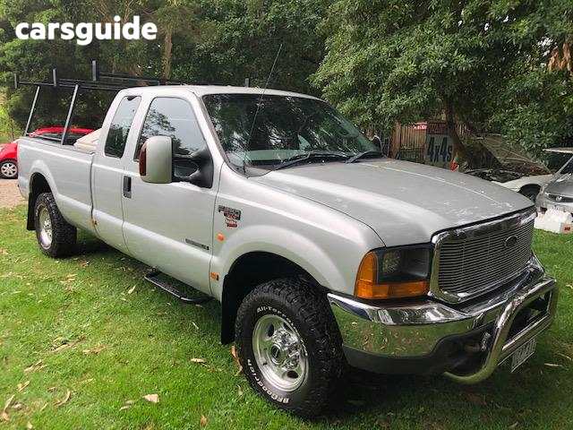 Silver 2006 Ford F250 Super Cab Pickup Xlt (4X4)