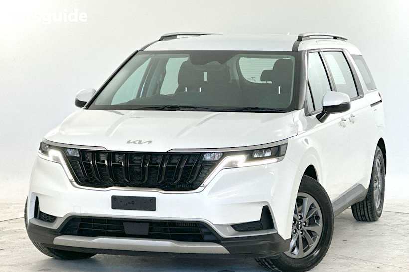 White 2022 Kia Carnival Wagon S