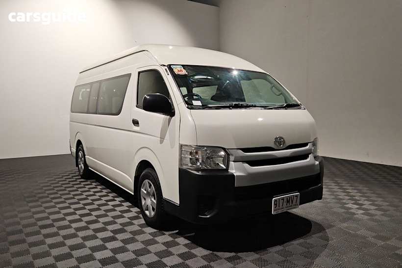 White 2018 Toyota HiAce Bus Commuter (12 Seats)