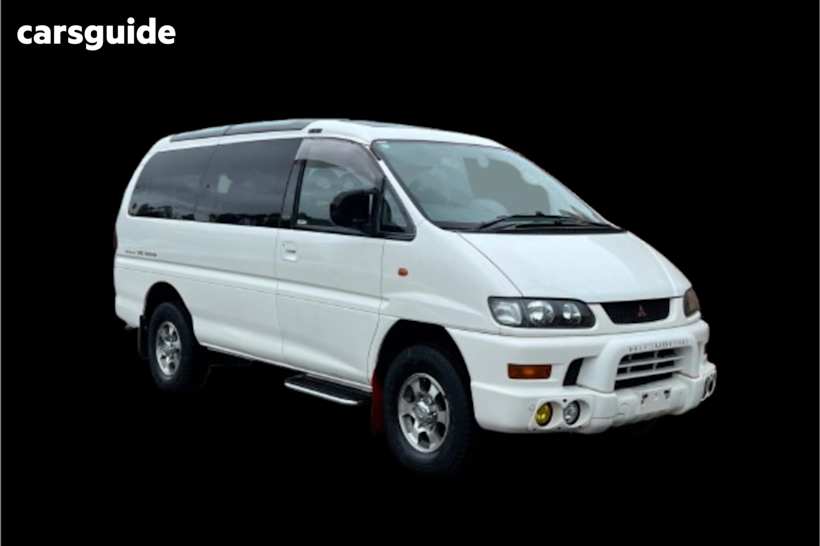 White 2002 Mitsubishi Delica OtherCar