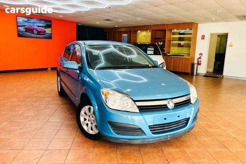 Blue 2006 Holden Astra Hatch CD