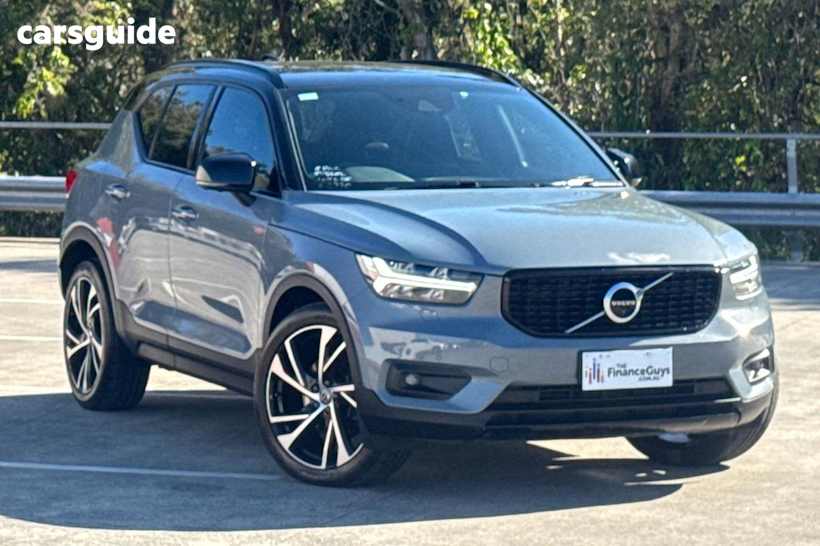 Grey 2018 Volvo XC40 Wagon T5 R-Design (Awd)