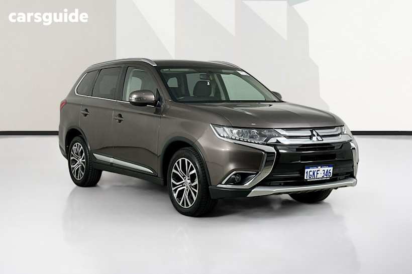 Bronze 2017 Mitsubishi Outlander Wagon Ls 7 Seat (Awd)