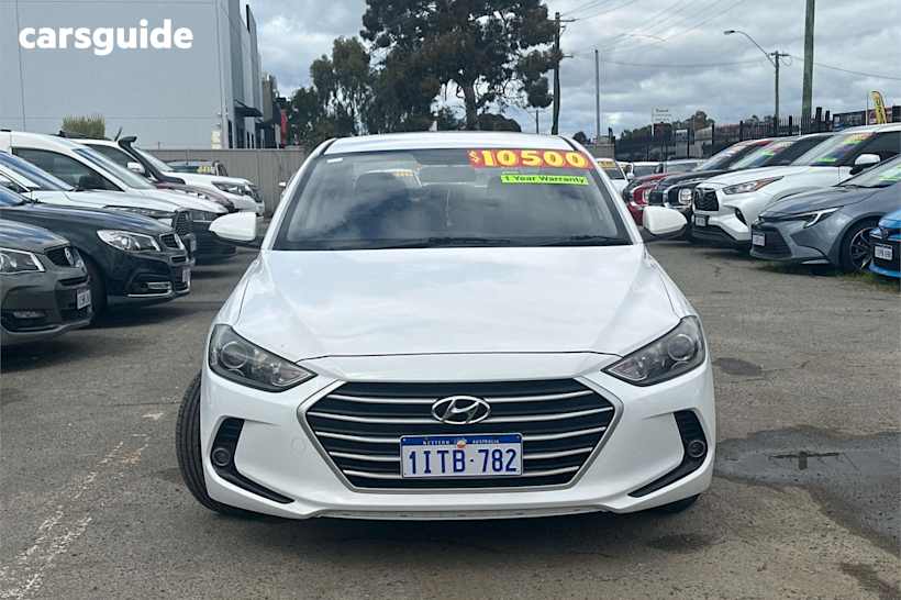 White 2017 Hyundai Elantra Sedan ACTIVE F