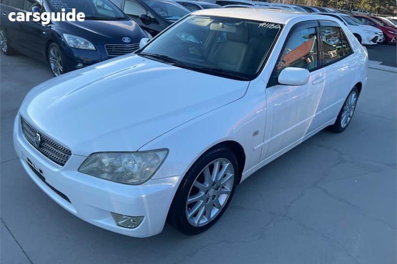 White 2003 Toyota Altezza Sedan RS200