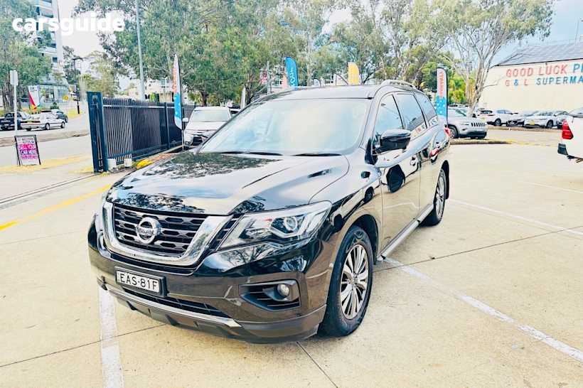 Black 2019 Nissan Pathfinder SUV ST-L