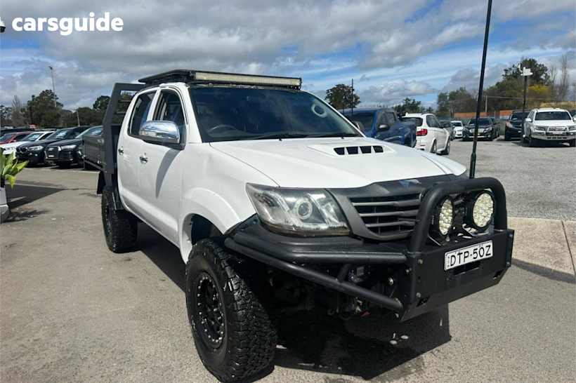 White 2011 Toyota Hilux Ute Tray SR 4X4