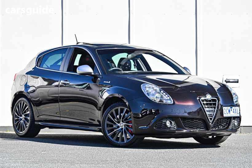 Black 2013 Alfa Romeo Giulietta Hatch DISTINCTIVE F