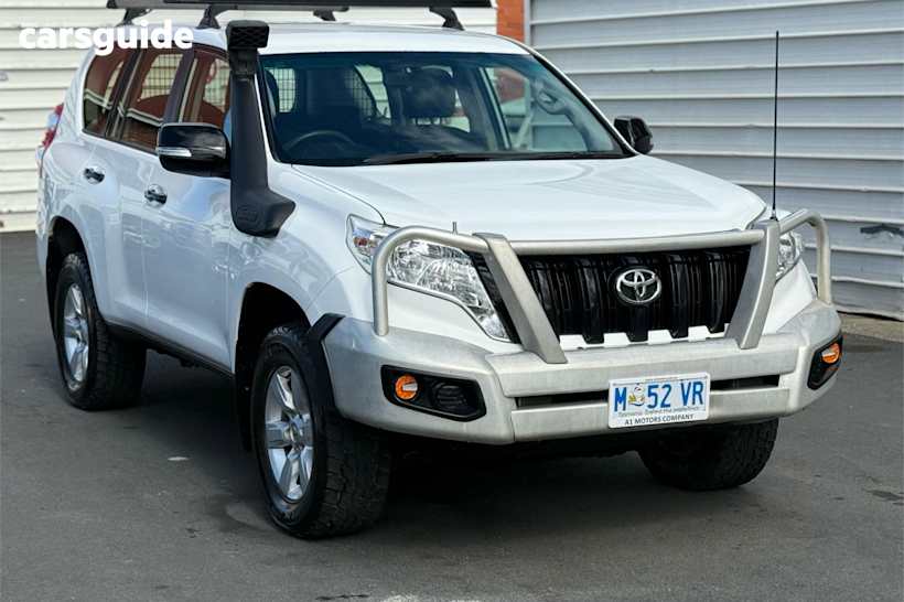 White 2017 Toyota Landcruiser Prado SUV GX 4X4