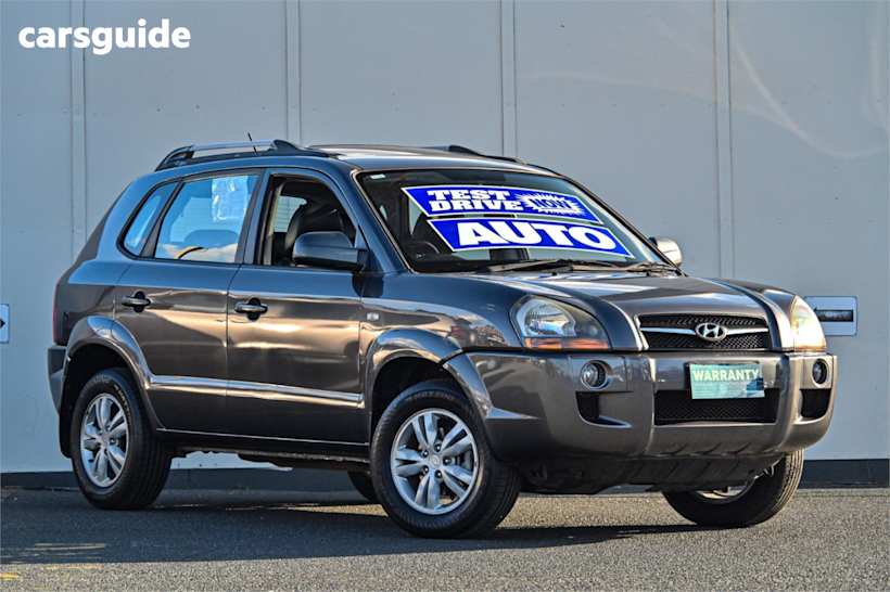 Grey 2009 Hyundai Tucson SUV CITY ELITE F
