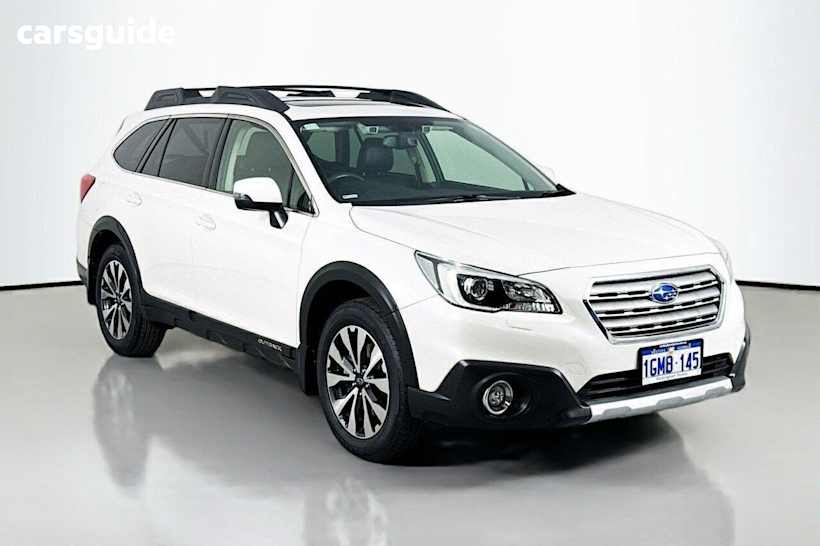 White 2017 Subaru Outback Wagon 2.5I Premium