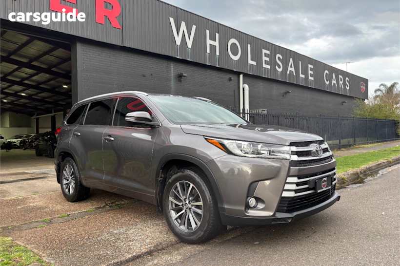 Grey 2016 Toyota Kluger SUV GXL 4WD
