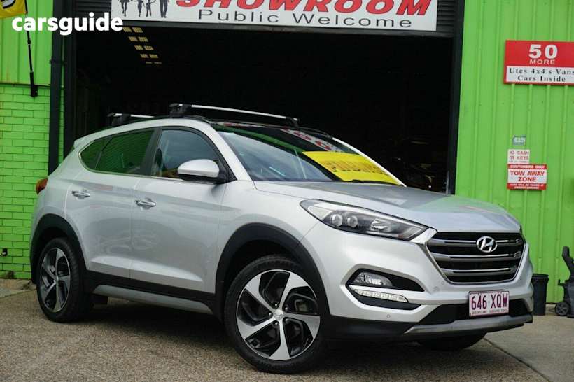 Silver 2017 Hyundai Tucson SUV HIGHLANDER 4X4