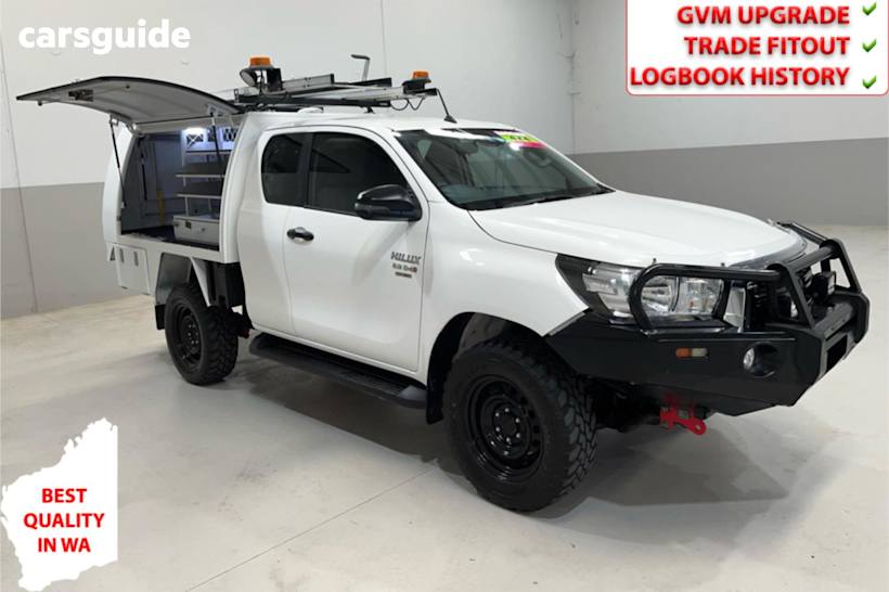 White 2019 Toyota Hilux Ute Tray SR 4X4