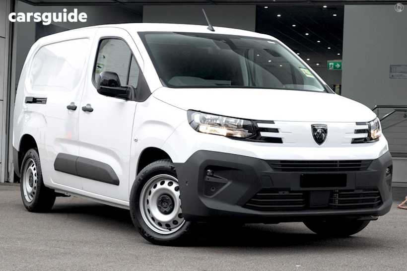 White 2025 Peugeot Partner Commercial PRO F