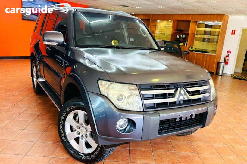 Grey 2007 Mitsubishi Pajero SUV VR-X NS