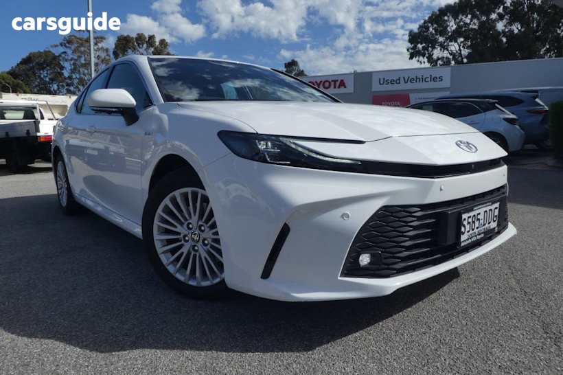White 2024 Toyota Camry Sedan ASCENT SPORT
