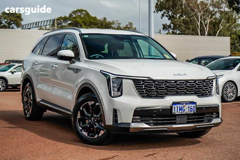 White 2024 Kia Sorento SUV SPORT F