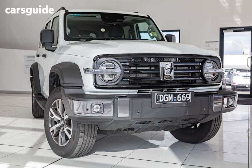 White 2024 GWM Tank 300 SUV ULTRA HYBRID 4X4