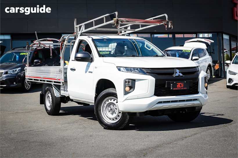 White 2018 Mitsubishi Triton Ute Tray GLX R