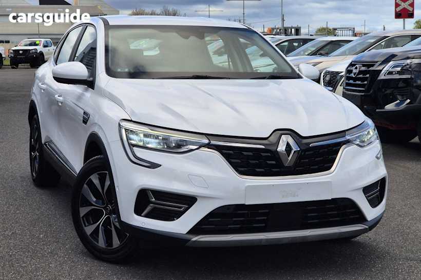 White 2023 Renault Arkana SUV ZEN F