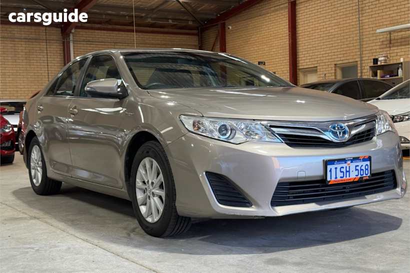 Brown 2014 Toyota Camry Sedan Hybrid H
