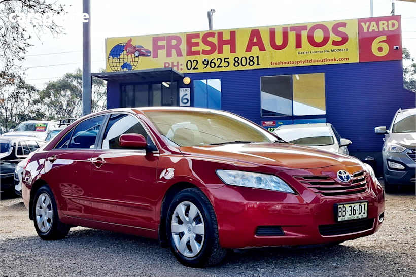 Red 2009 Toyota Camry Sedan Altise