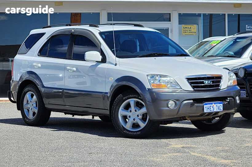 White 2009 Kia Sorento SUV EX-L 4X4