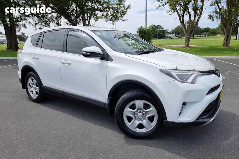 White 2018 Toyota RAV4 SUV GX 4X4