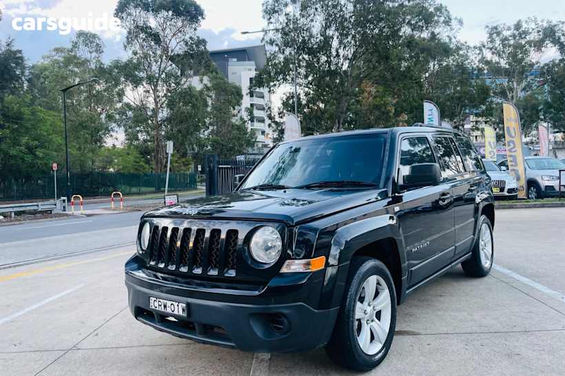 Black 2014 Jeep Patriot SUV SPORT