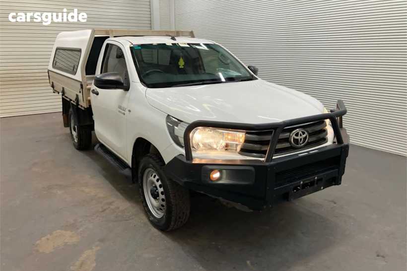 White 2019 Toyota Hilux Ute Tray SR 4X4
