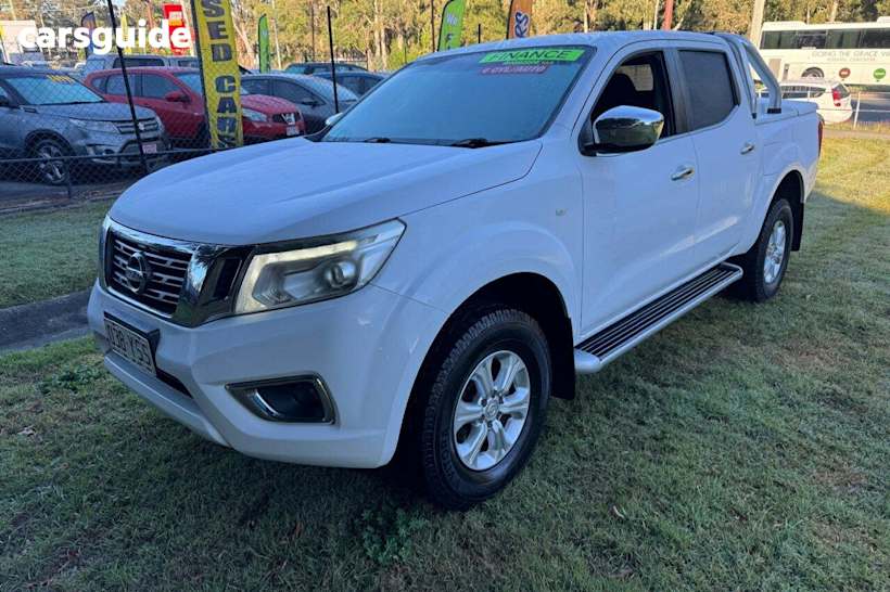 White 2018 Nissan Navara Dual Cab Pick-up St (4X2)