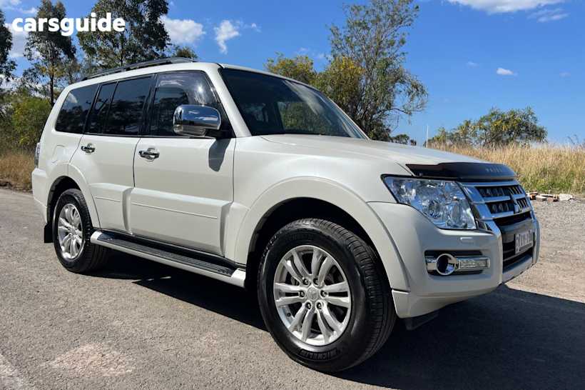 White 2020 Mitsubishi Pajero SUV GLS 4X4