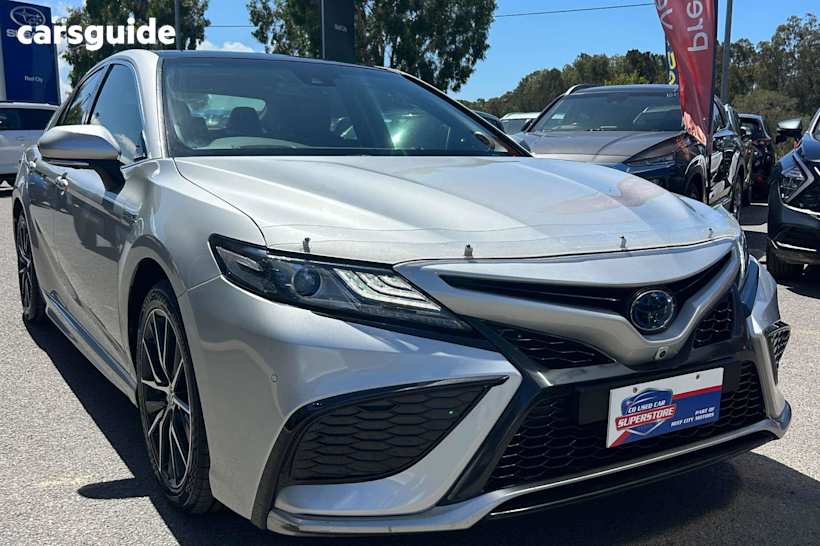 Silver 2021 Toyota Camry Sedan SL F