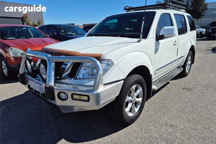 White 2012 Nissan Pathfinder Wagon Ti 550 (4X4)